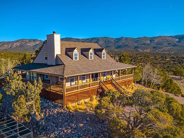 Parkdale Ranch Cabin - luxury Colorado cabin near Royal Gorge